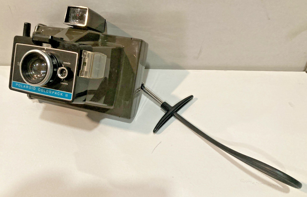 Polaroid Land Camera Colorpack II Instant Camera w/ Flash Excellent Cond.